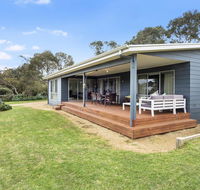 Beach Fun - 11 Broadbeach Drive - Accommodation Australia