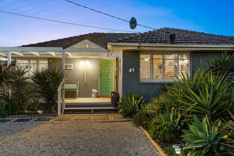 Beach House 41 - Australia Shopping 1