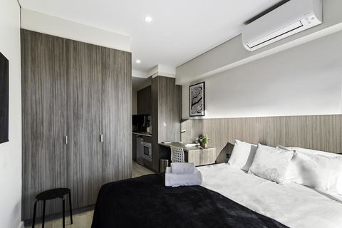 BEACH LOCATION STUDIO // CLOVELLY 3 - Accommodation Australia 3