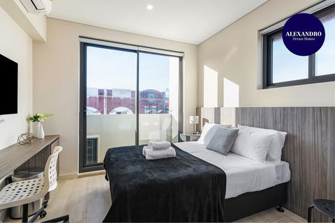 BEACH LOCATION STUDIO // CLOVELLY 5 - Accommodation Australia 0