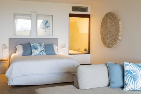Beach Suites - Accommodation Australia 3
