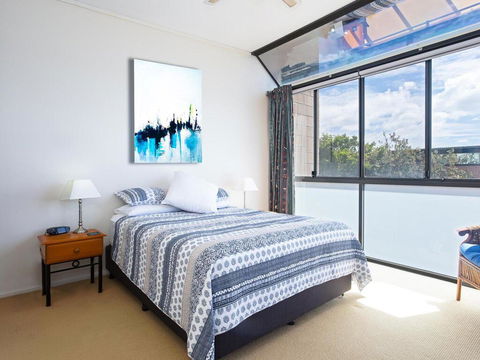 Beach View At One Mile', 8/26 One Mile Close - Infinity Complex Pool & WIFI - Accommodation Australia 3