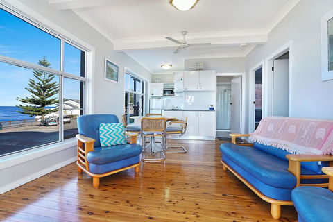 Beachcomer, Unit 1 - The Entrance, NSW - Australia Shopping 3