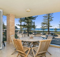 Beachfront on Golden Mile - Accommodation Australia