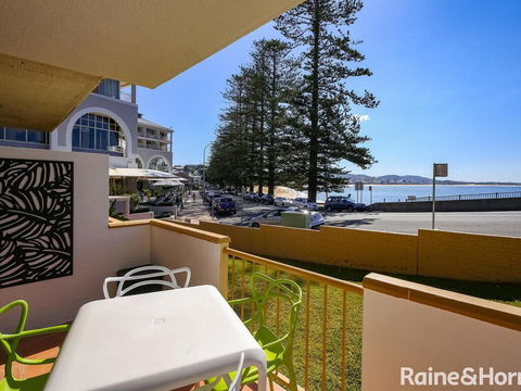 Beachfront Terrigal - 4/24 Terrigal Espl - Australia Shopping 1