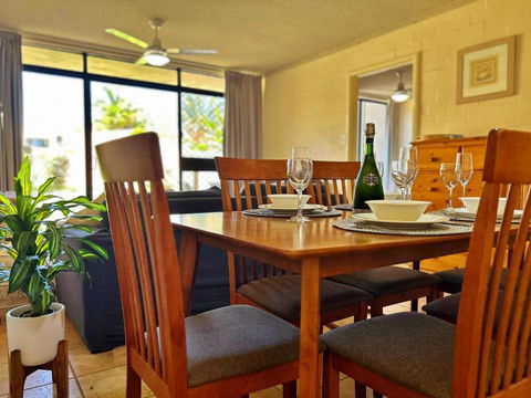 Riverview Holiday Apartment 92 - Kalbarri WA - Local Tourism 2