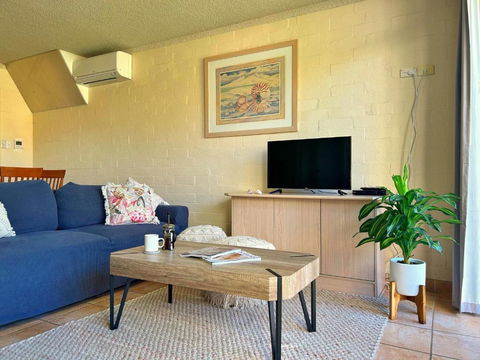 Riverview Holiday Apartment 92 - Kalbarri WA - Local Tourism 3