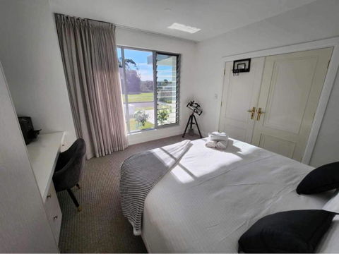 Red Sands Retreat - Local Tourism 3