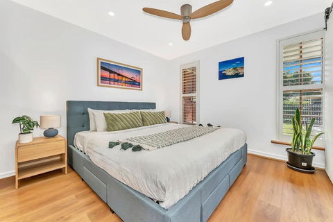 Redbrick Retreat - Generous Coastal Escape - Accommodation Australia 2
