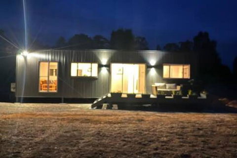 Redman View Luxury Lakeside Cabin - Accommodation Australia 0