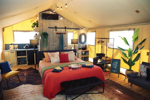 Reedy Creek Retreat - Australia Shopping 2