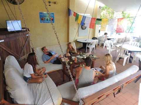 Reef Lodge Backpackers - Accommodation Australia 3