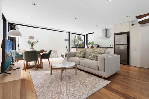 Relaxed Beachside Townhouse - Australia Shopping 0