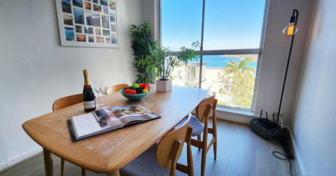 Relaxed Coastal Living With Fantastic Sea Views - Australia Shopping 0