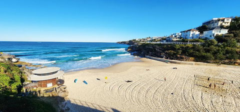 Relaxed Coastal Living With Fantastic Sea Views - Australia Shopping 3