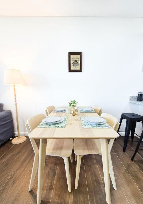 Relaxing 1BR W Pools & SPA, Gym In Olympic Park - Accommodation Australia 2
