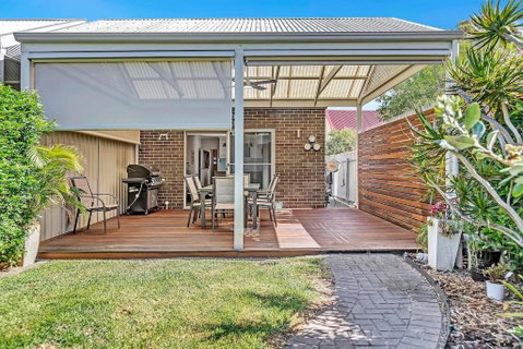 Relaxing Getaway Steps From Grange Beach - Accommodation Australia 1