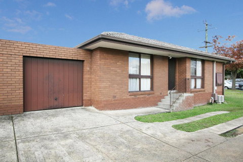 Rent Melbourne - Accommodation Australia 1