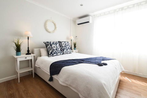 Resort-style Coastal Living With Balcony & Pool - Local Tourism 1