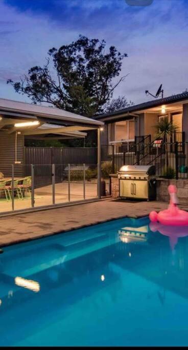 Resort Style Home Pool Spa Sauna - Accommodation Australia 3