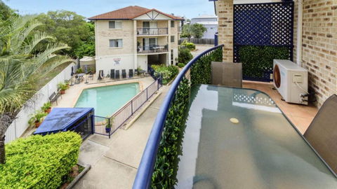 Resort Style Unit Across From The Water - Accommodation Australia 0