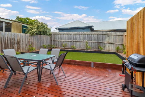Retreat On Francis I Short And Long Stays - Accommodation Australia 0