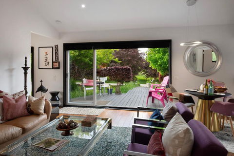 Reverie 101 - Local Tourism 0