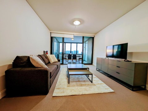 Rhodes Two Bedroom Apartment With Fantastic Water View - Accommodation Australia 2