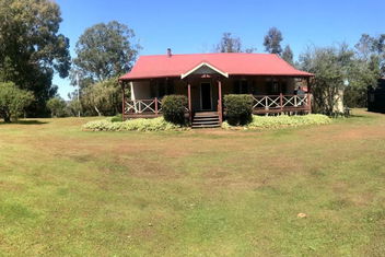 River Cottage Retreat Jalbarragup with Accommodation Australia