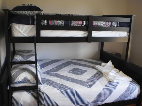 RIVER DOWNS COTTAGE - Accommodation Australia 1