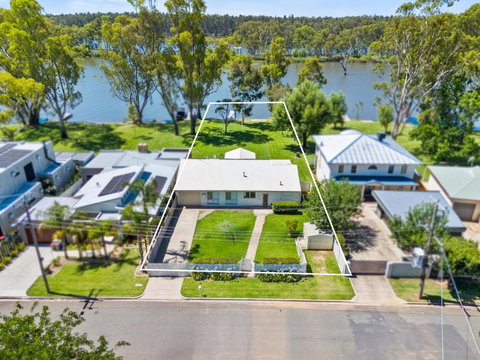 River Views - Australia Shopping 2