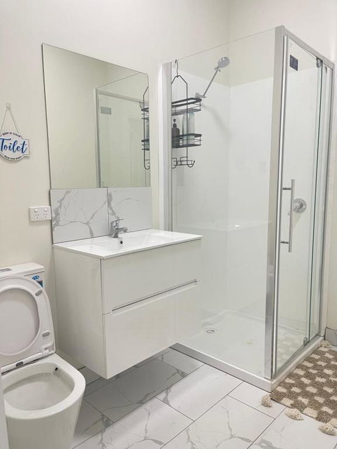 Riverside Hotel - Bed n Breakfasts 2