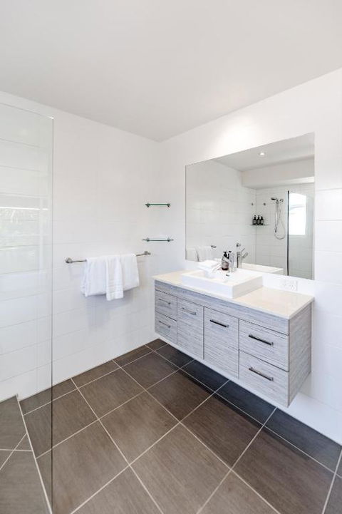 Riverside Noosa Sanctuary, Steps To Gympie Terrace - Accommodation Australia 1