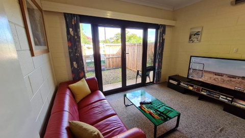Rise N Shine - Affordable 50sqm Garden Apartment - Accommodation Australia 2