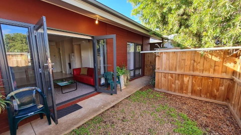 Rise N Shine - Affordable 50sqm Garden Apartment - Accommodation Australia 0