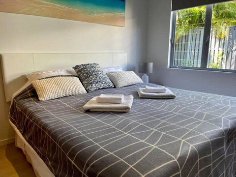 Relax At Trinity Beach Getaway, Blue Lagoon, Trinity Beach - Accommodation Australia 0