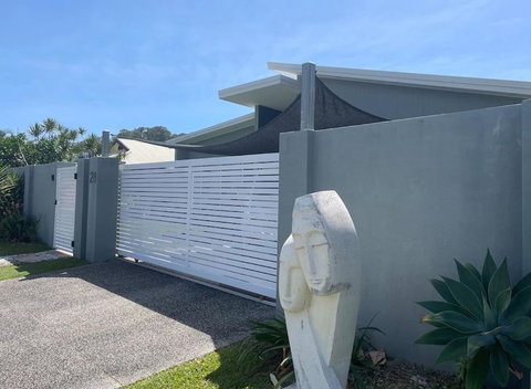 Relax At Trinity Beach Getaway, Blue Lagoon, Trinity Beach - Accommodation Australia 1