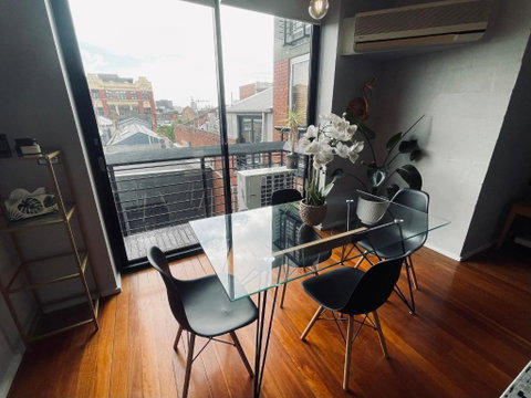 Red Tulip Apartments In Prahran - Accommodation Australia 3