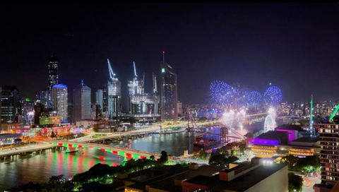 Riverview Haven Prime Spot For NY Fireworks - Accommodation Australia 2