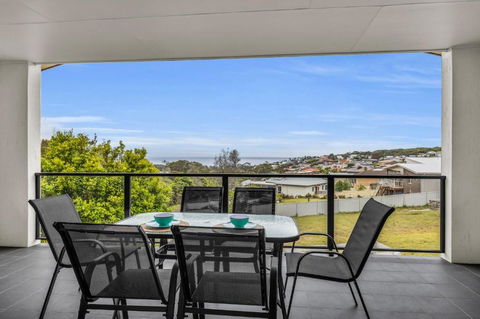 Salty Views - Accommodation Australia 0