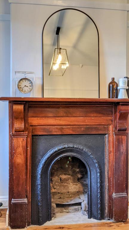 Roseland Cottage - CBD Heritage - Accommodation Australia 1
