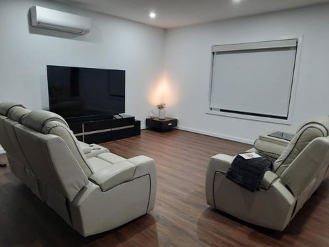 Rowville Stay - Home Away From Home - Accommodation Australia 0
