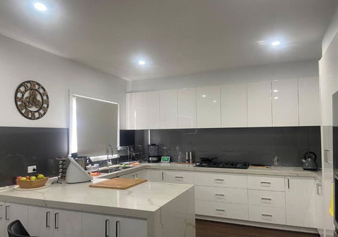 Rowville Stay - Home Away From Home - Accommodation Australia 1