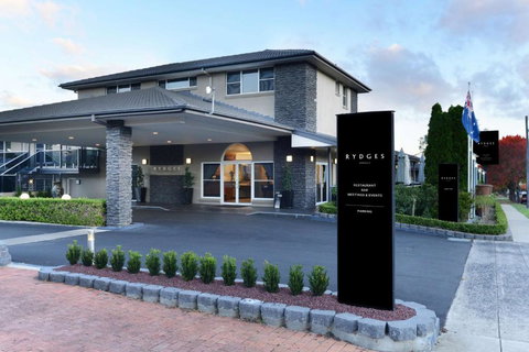 Rydges Armidale - Bed n Breakfasts 0