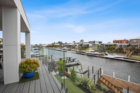 Riviera View - Local Tourism 0