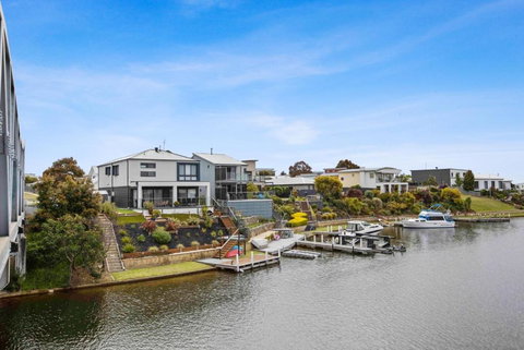 Riviera View - Local Tourism 3