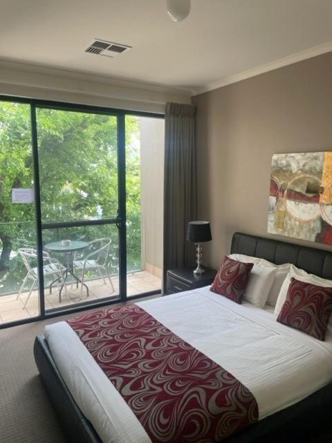RNR Sturt Holiday Home - Accommodation Australia 0