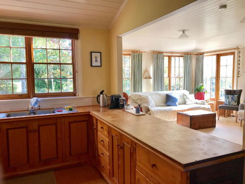Robin Hoods Well Farm Stay - Accommodation Australia 3