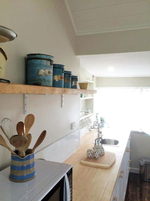 Robin Hoods Well Farm Stay - Accommodation Australia 0