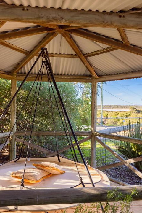 Roo With A View By Swan Bnb Management - Local Tourism 1